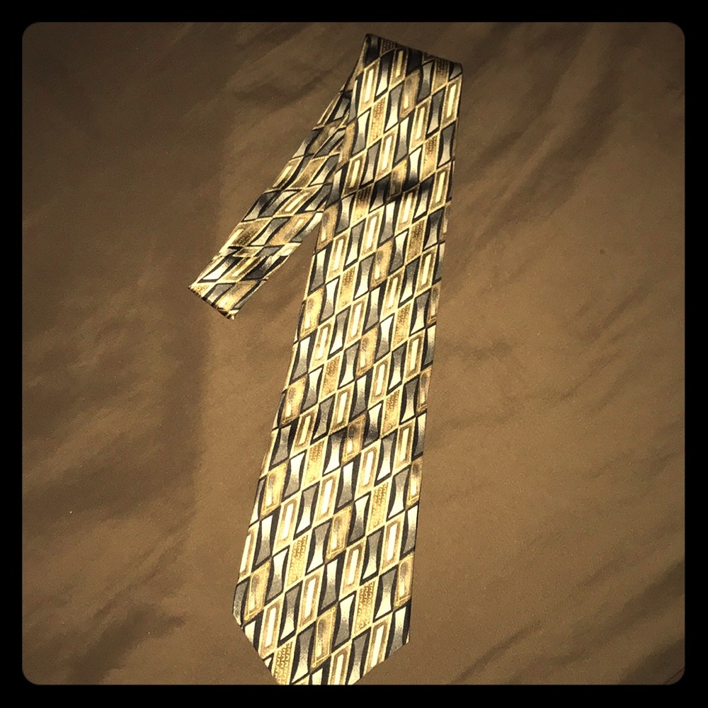 Silk tie